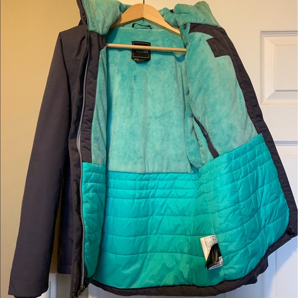 The North Face Winter Coat - Picture 2 of 3